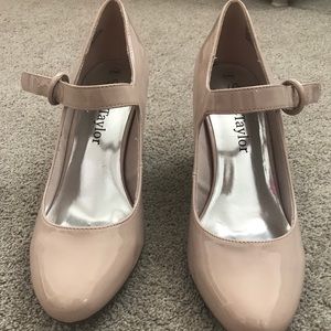 Cream/beige block heels. Never worn!!